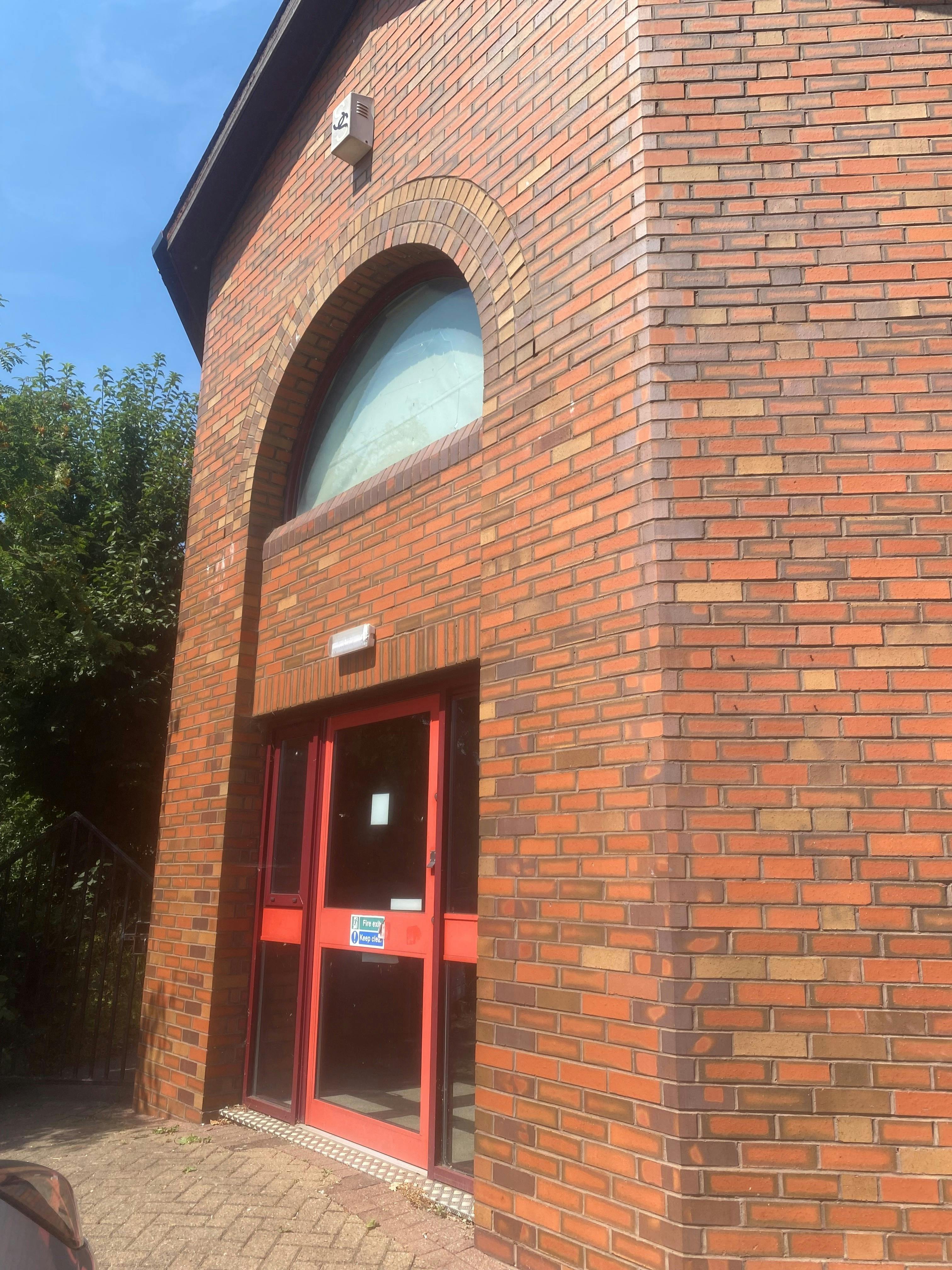 External entrance to Chapeltown Library meeting room