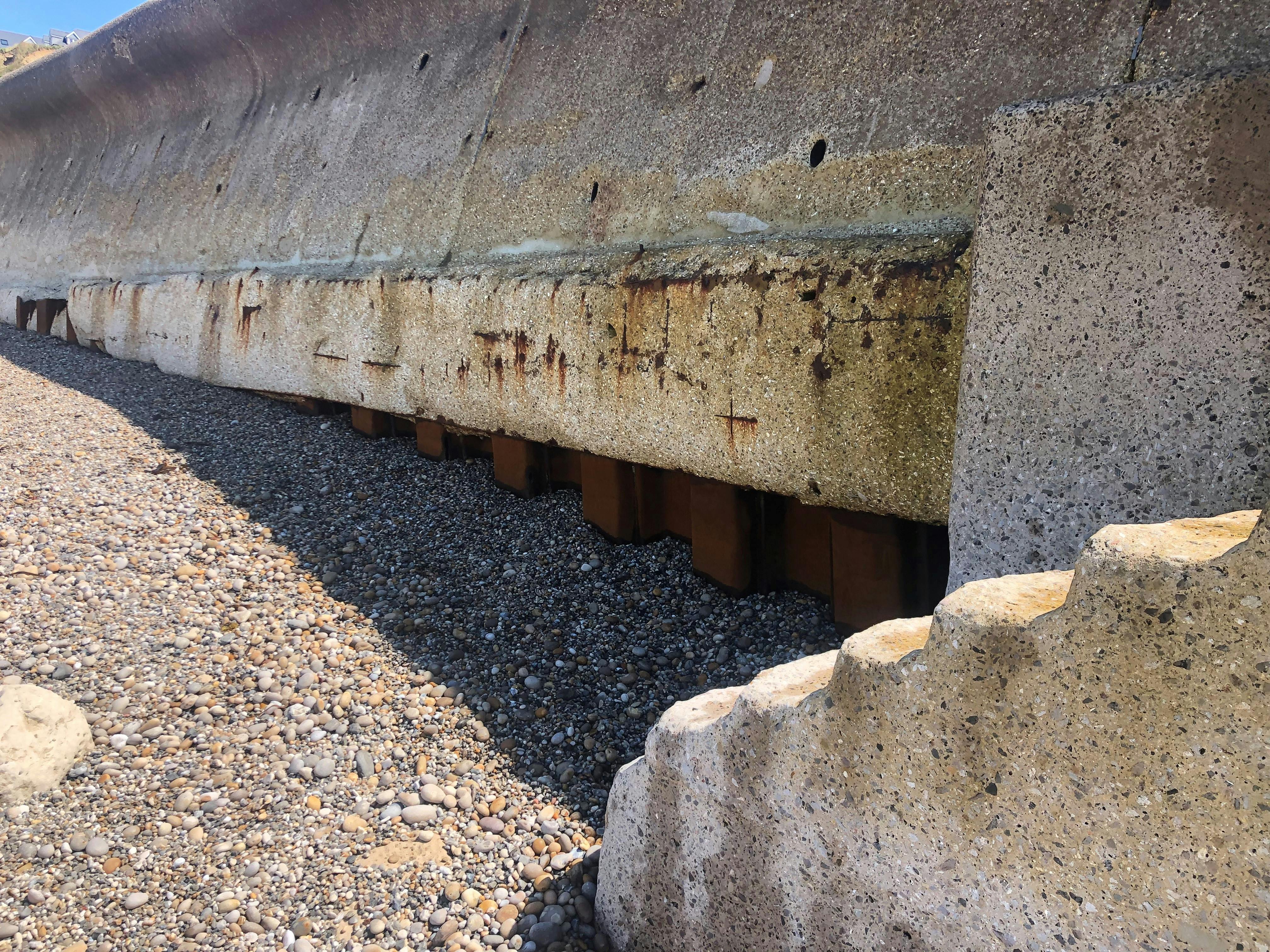 Chesil cove seawall sheet piling.jpg