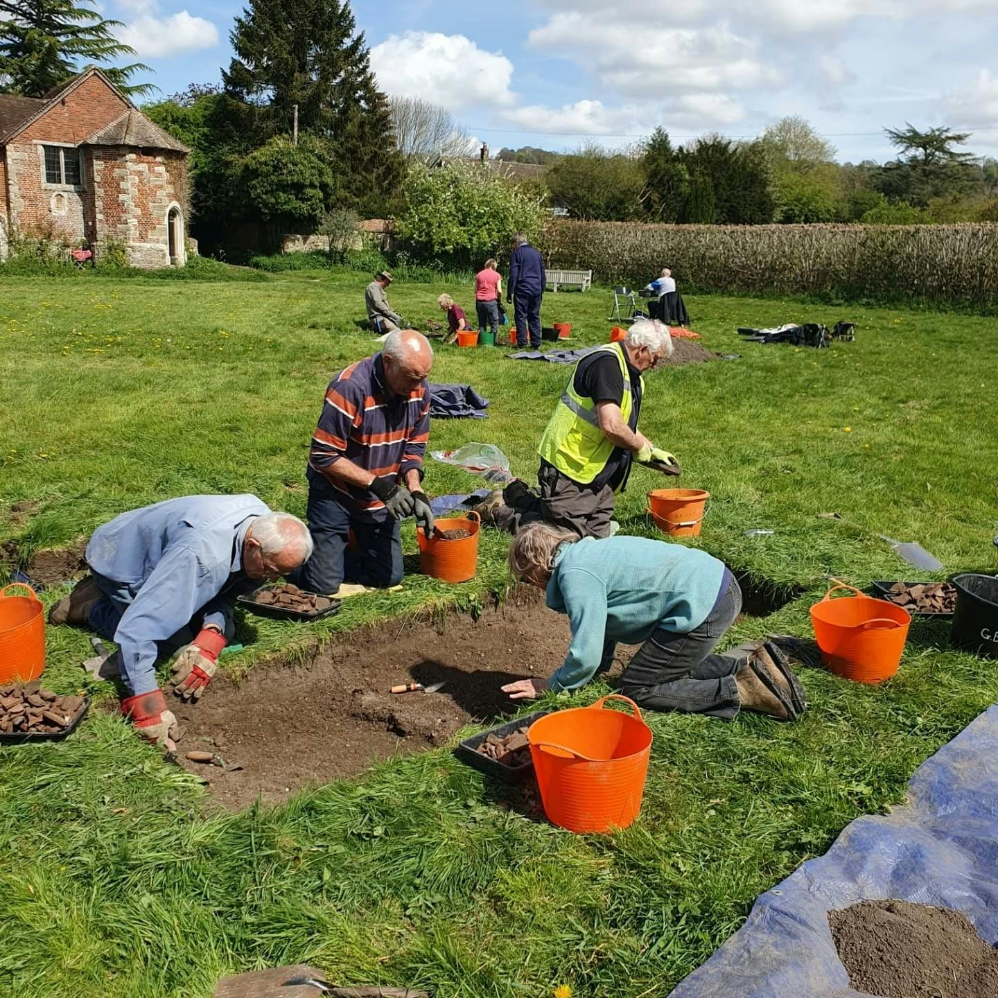 2025 community dig of medieval aisled hall in courtyard of Otford Archbishops Palace