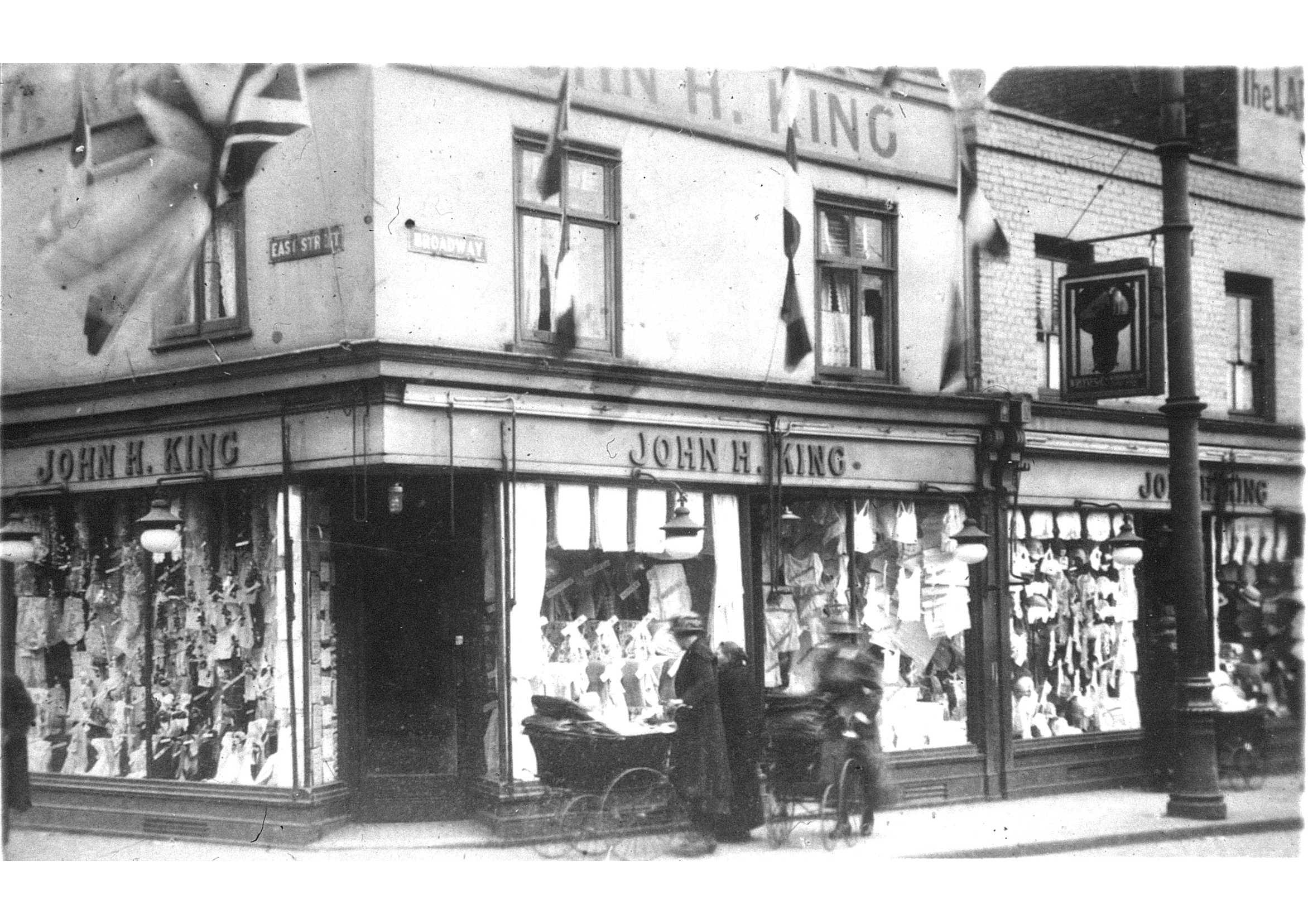 John H King Drapers, Broadway corner, c1911 or 1918?