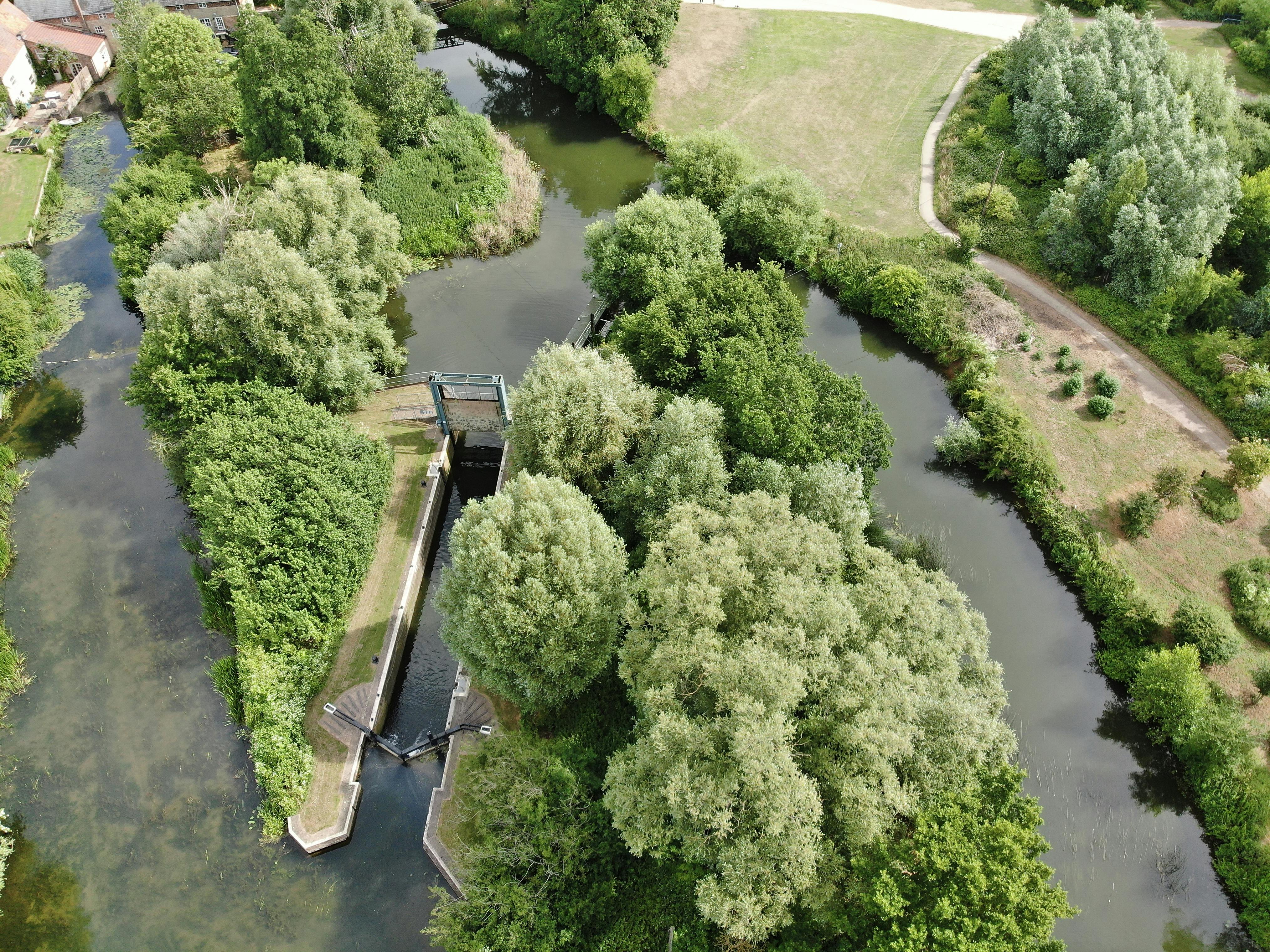 Image showing the braided channels of the River Nene and the Islip Lock.  