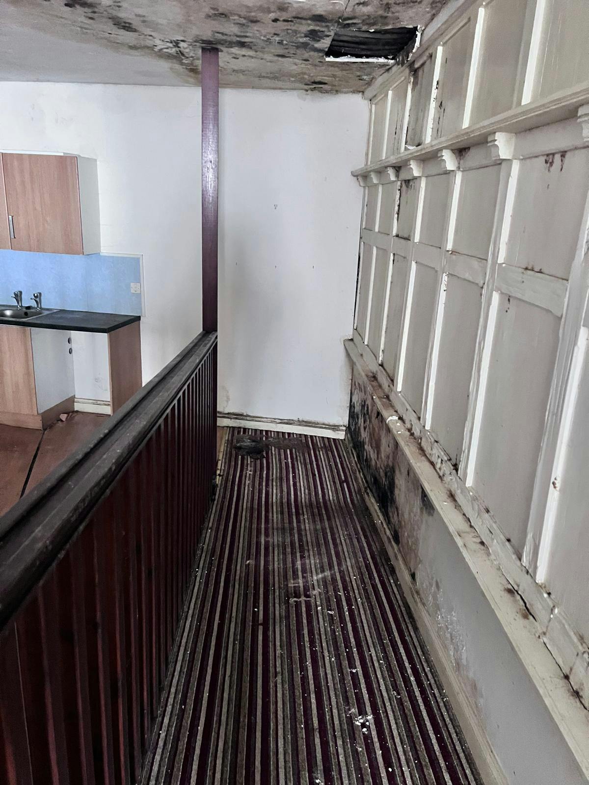Number 5 - Flat 3 Kitchen Ceiling.jpg