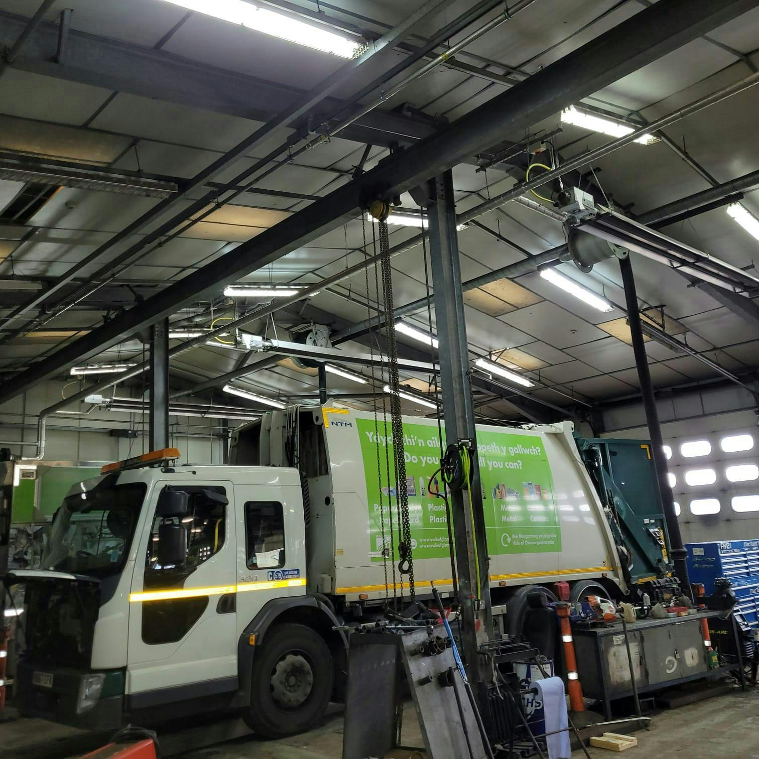 f0a6743414dcd46175d593c347642f29_Energy efficient lighting at the Alps garages.jpg