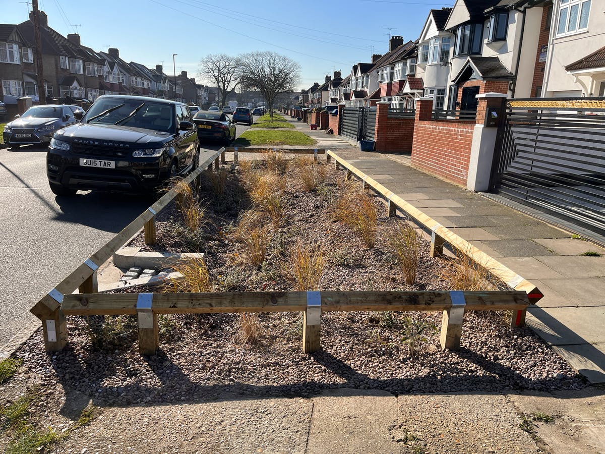 Burns Way and Shelly Crescent Rain Garden