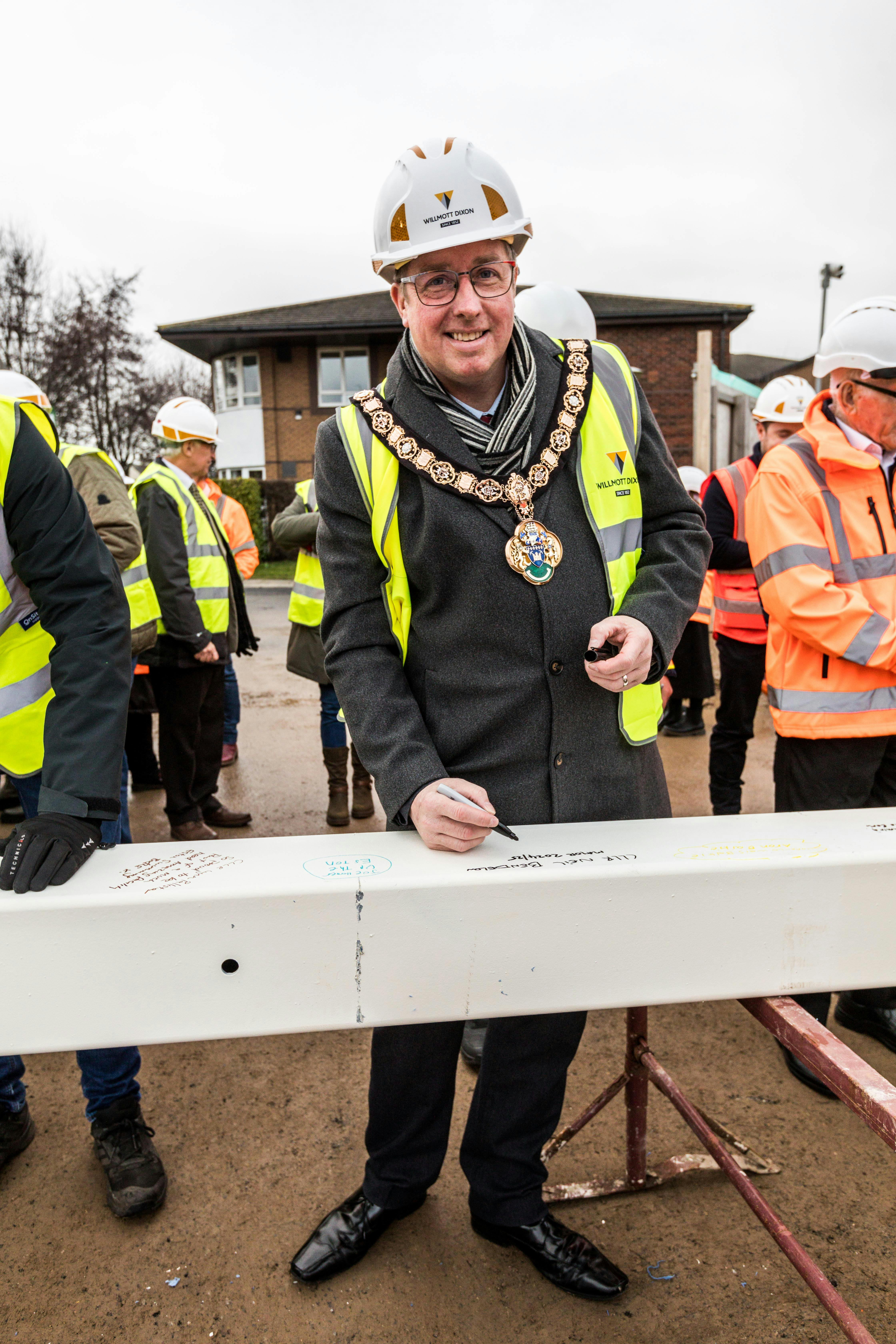 Eston Pool - Steel Beam Signing (22.1.25)