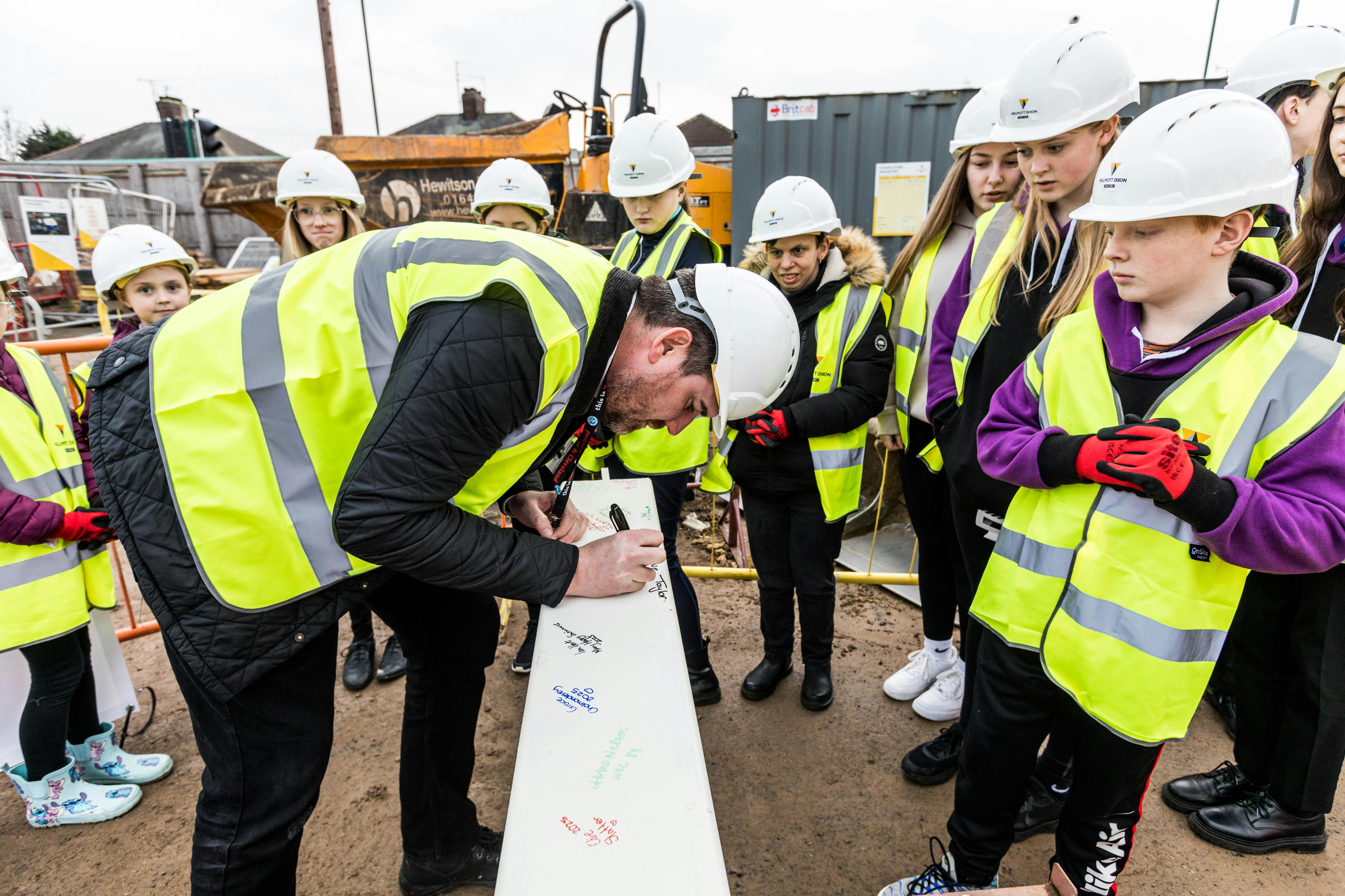 Eston Pool - Steel Beam Signing (22.1.25)