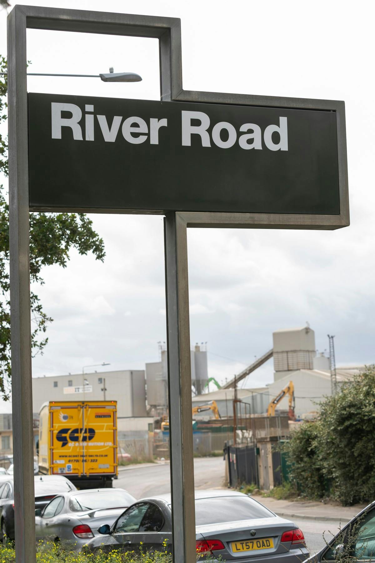 River Road sign.jpg