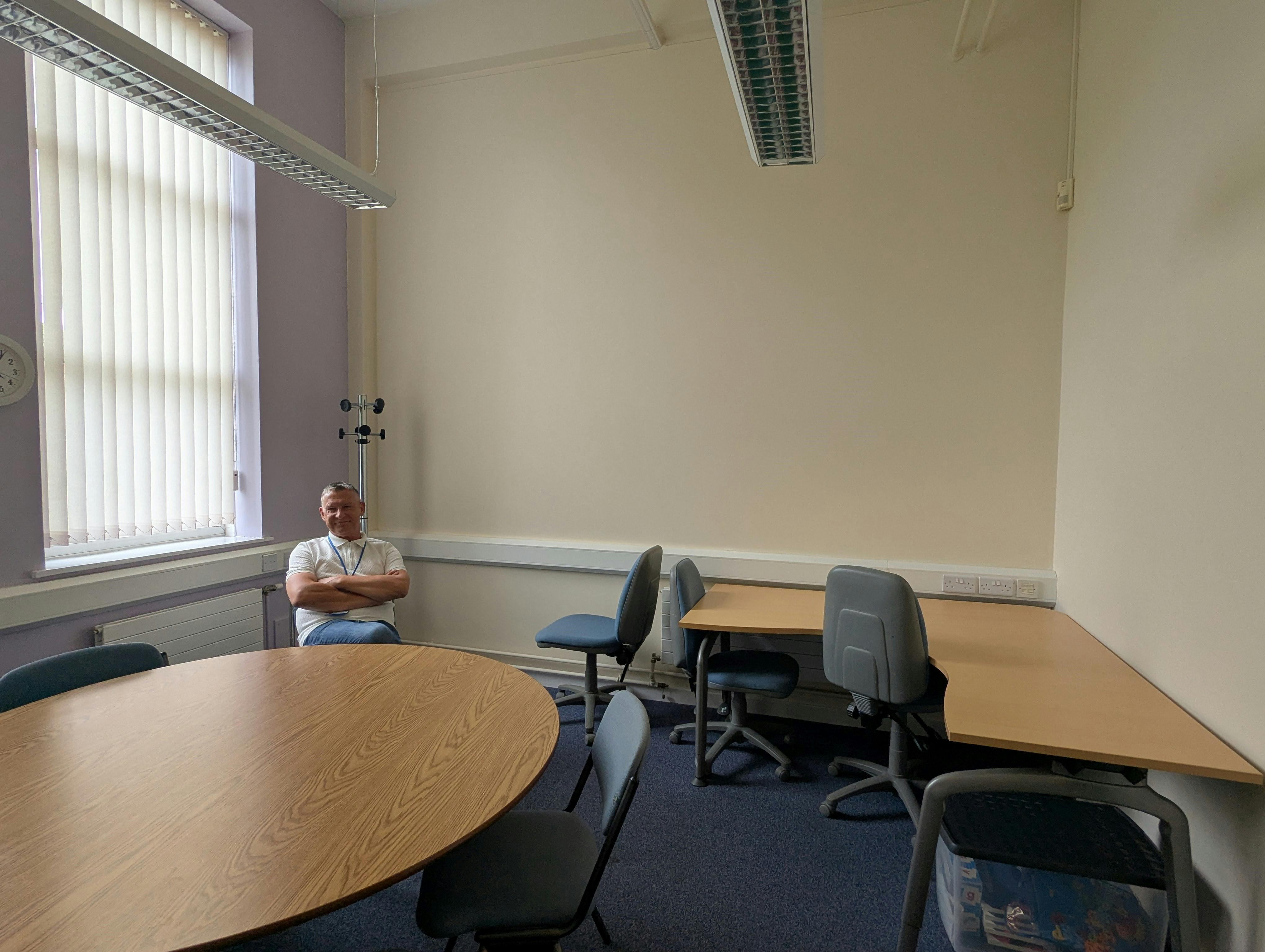 Inside Manor Library small room photo 1
