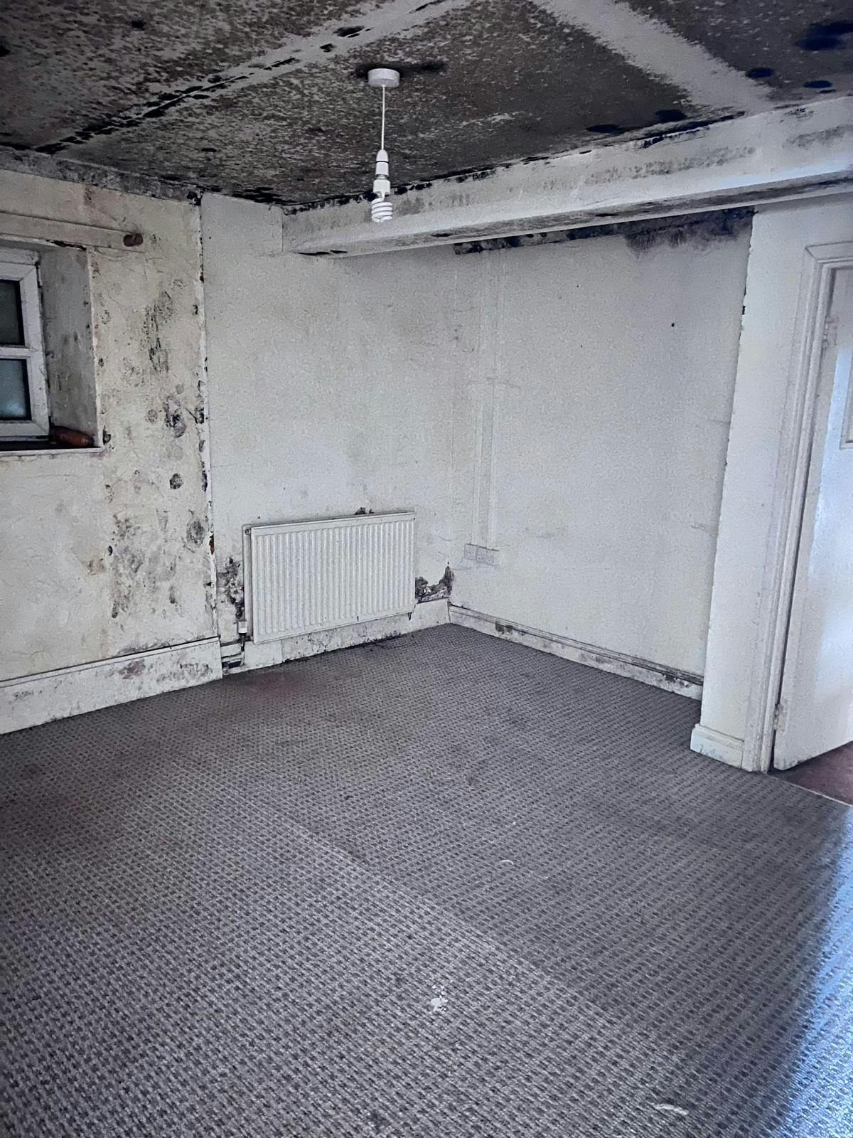 Number 5 - Flat 3 Bedroom 2.jpg