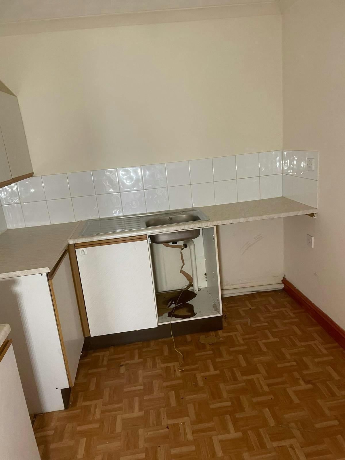 Flats 2-4 Truro Road First floor flat 4 Kitchen.jpg