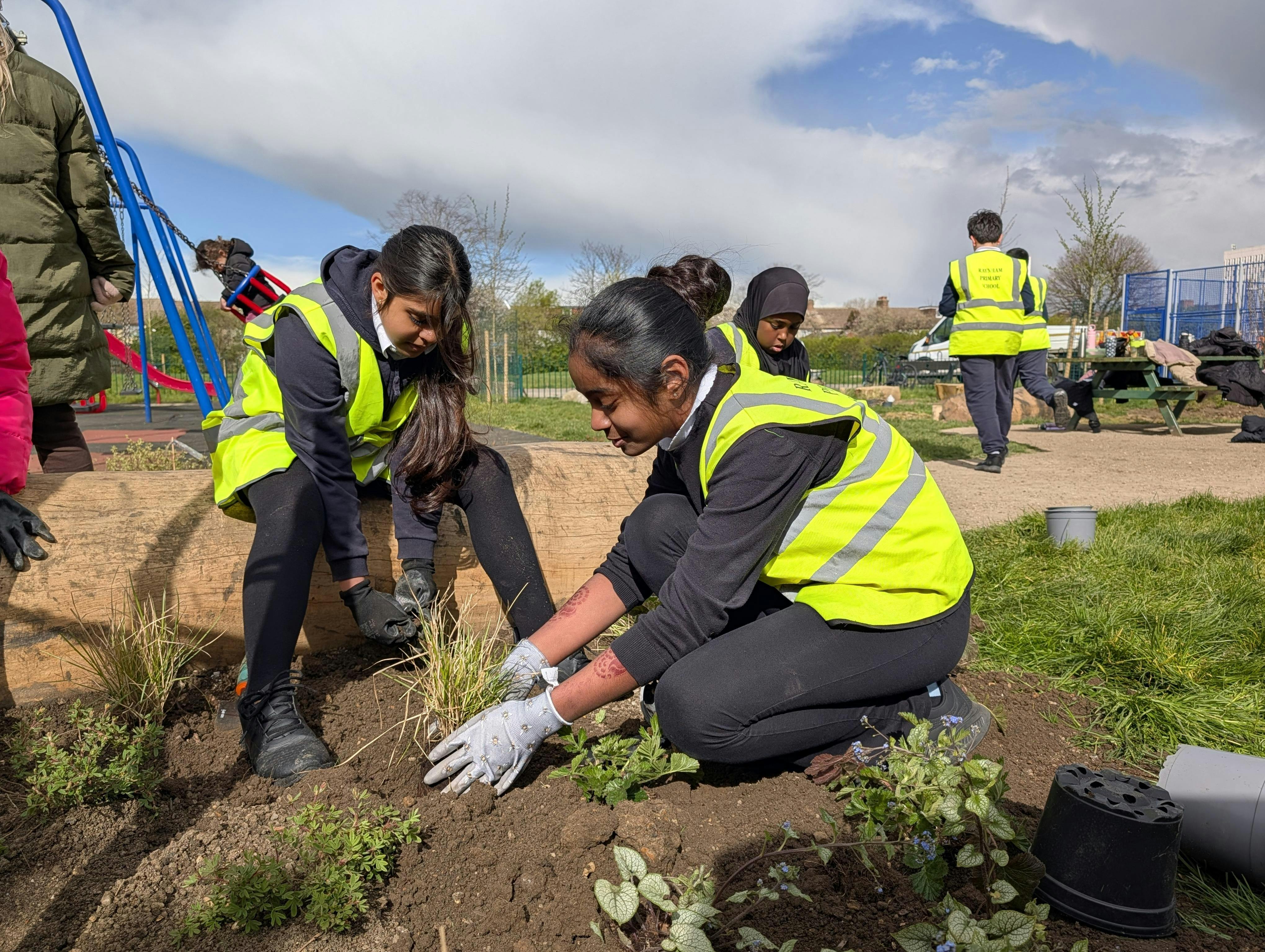 Raynham Doorstep Green planting workshop