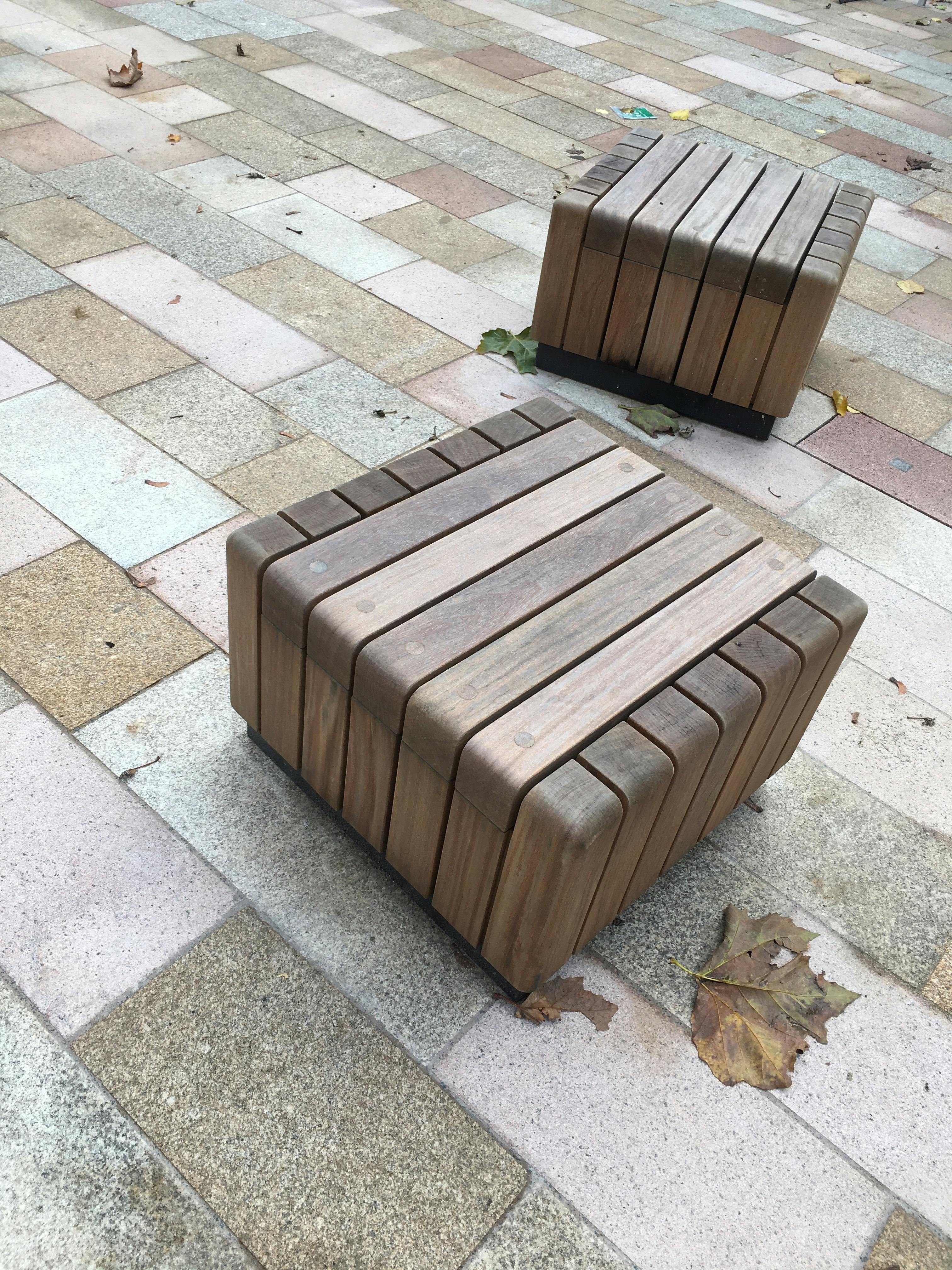 Whitfield Gardens - Moveable Cube Seats 2