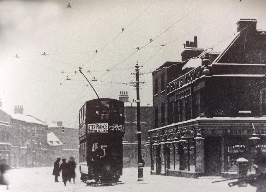 Robert Willett The Broadway Barking 1909, tram in the  Snow