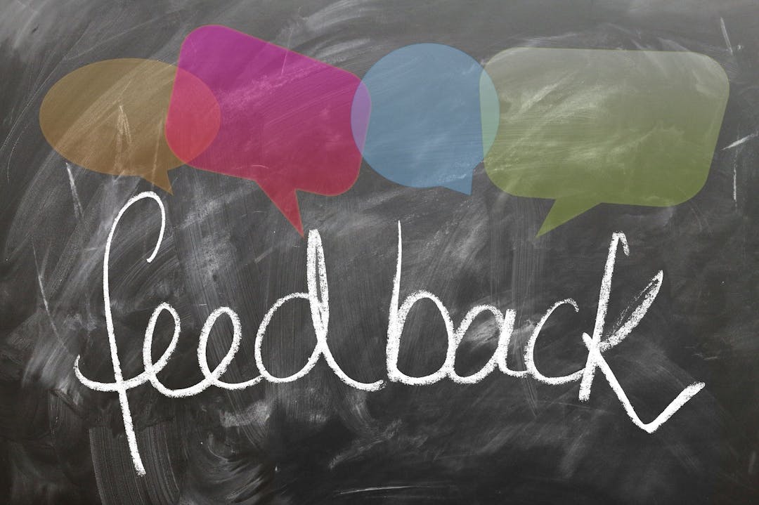 Sign saying "Feedback"