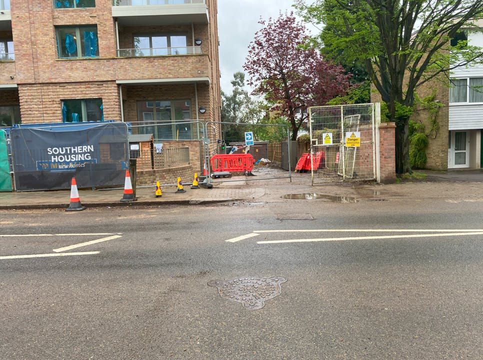 Car Park entrance, Alton Road