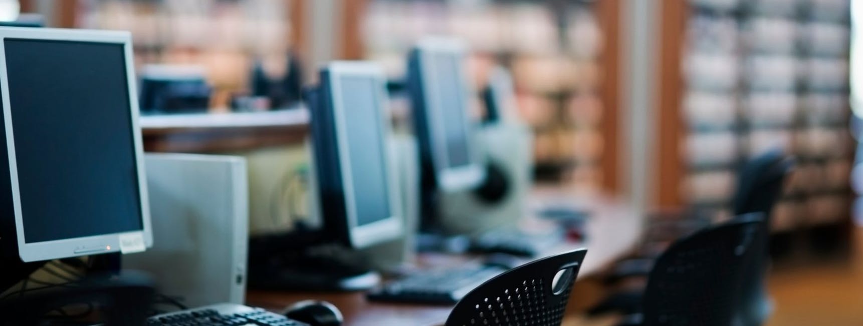 Images of computers in a public library