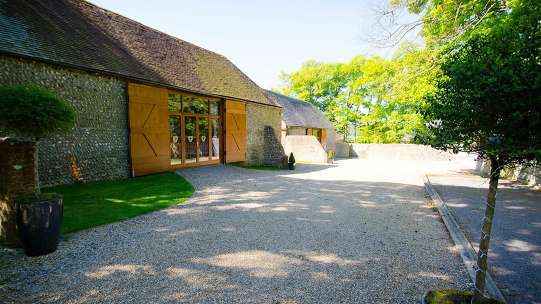 Cissbury Barn 