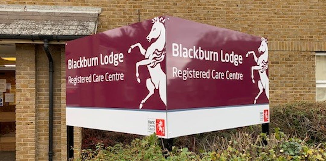 Picture of the front of Blackburn Lodge