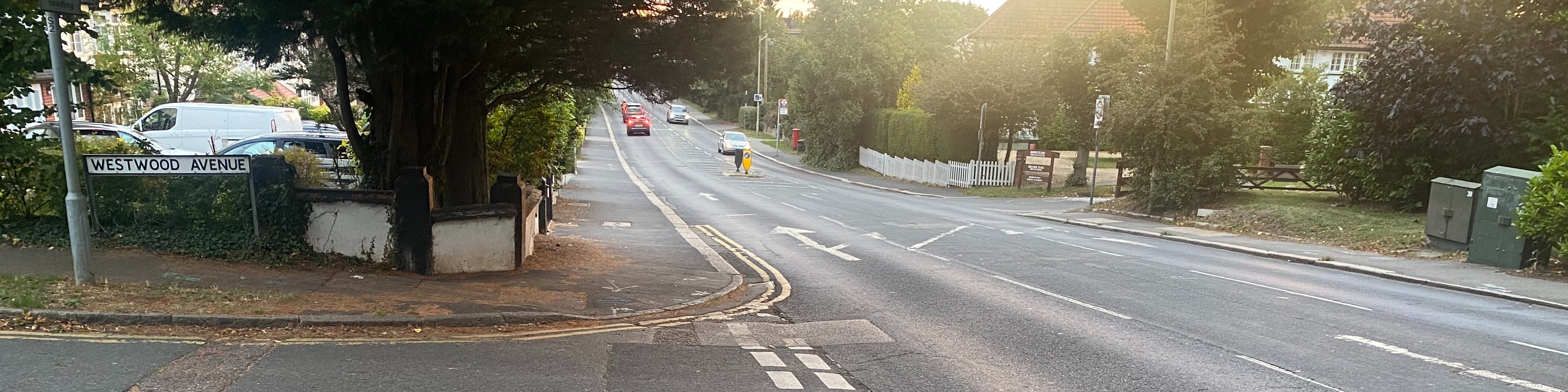 A photograph of the A1023 London Road at the Westwood Avenue junction