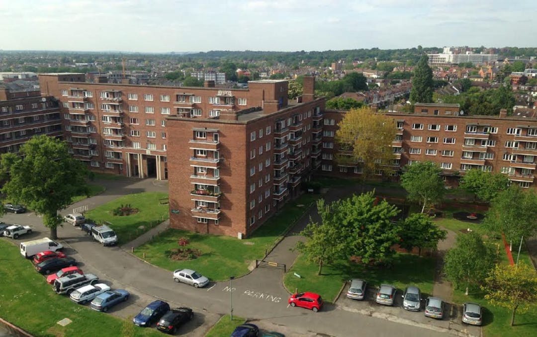 Cambridge Gardens Estate, Norbiton Arial image of Cambridge Gardens estate.