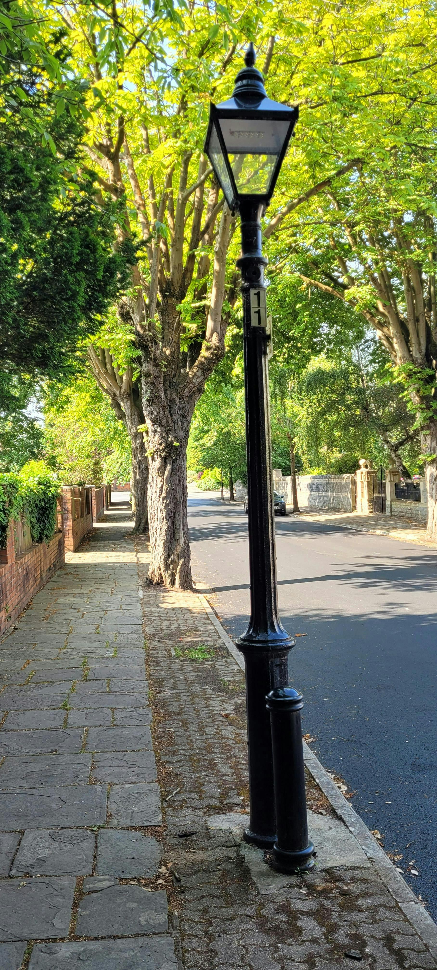 f6885329df2c20058c72ceafb96eab11_Refurbishment of Victorian Cast Iron columns in Penarth.jpg