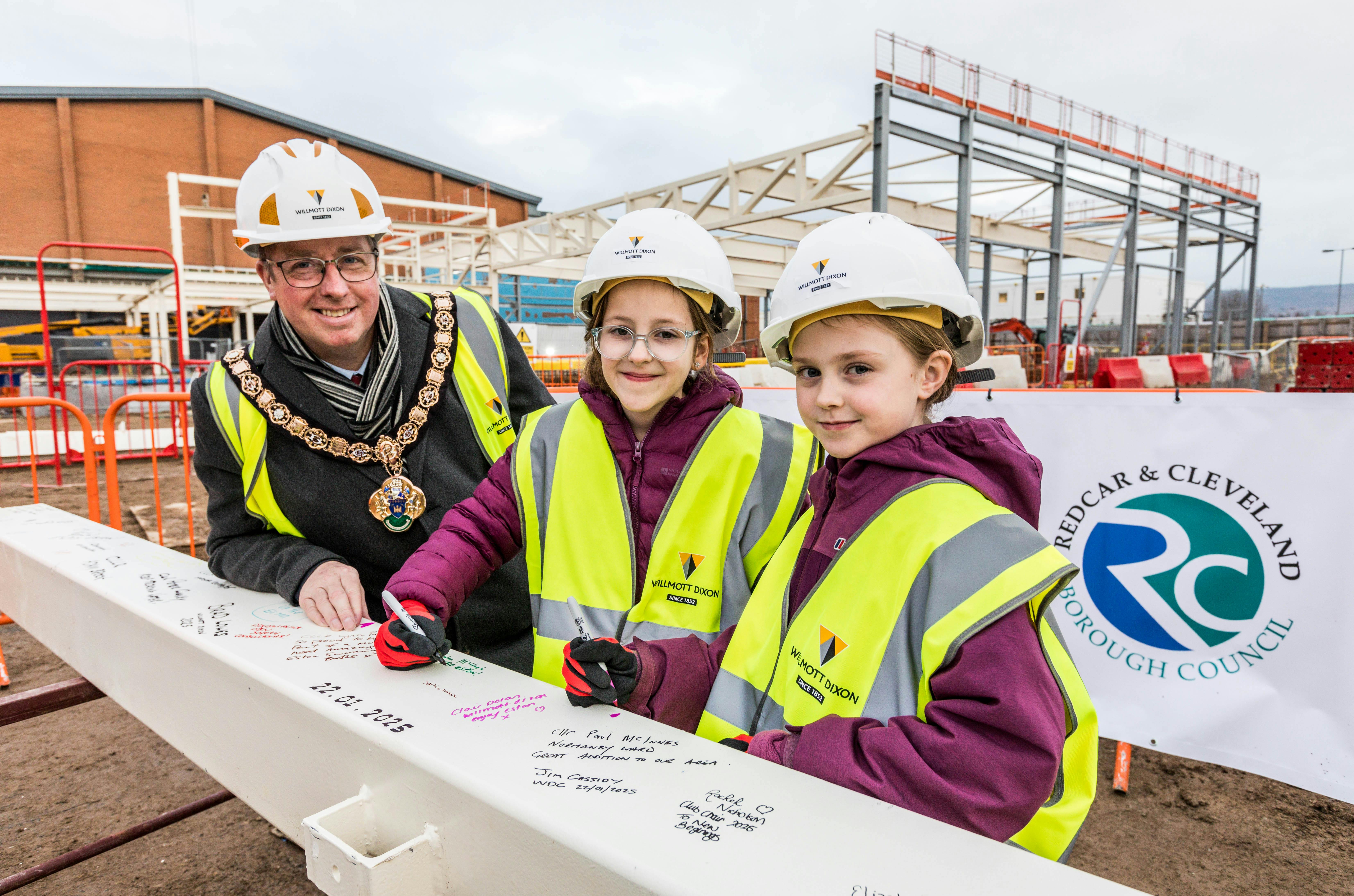 Eston Pool - Steel Beam Signing (22.1.25)