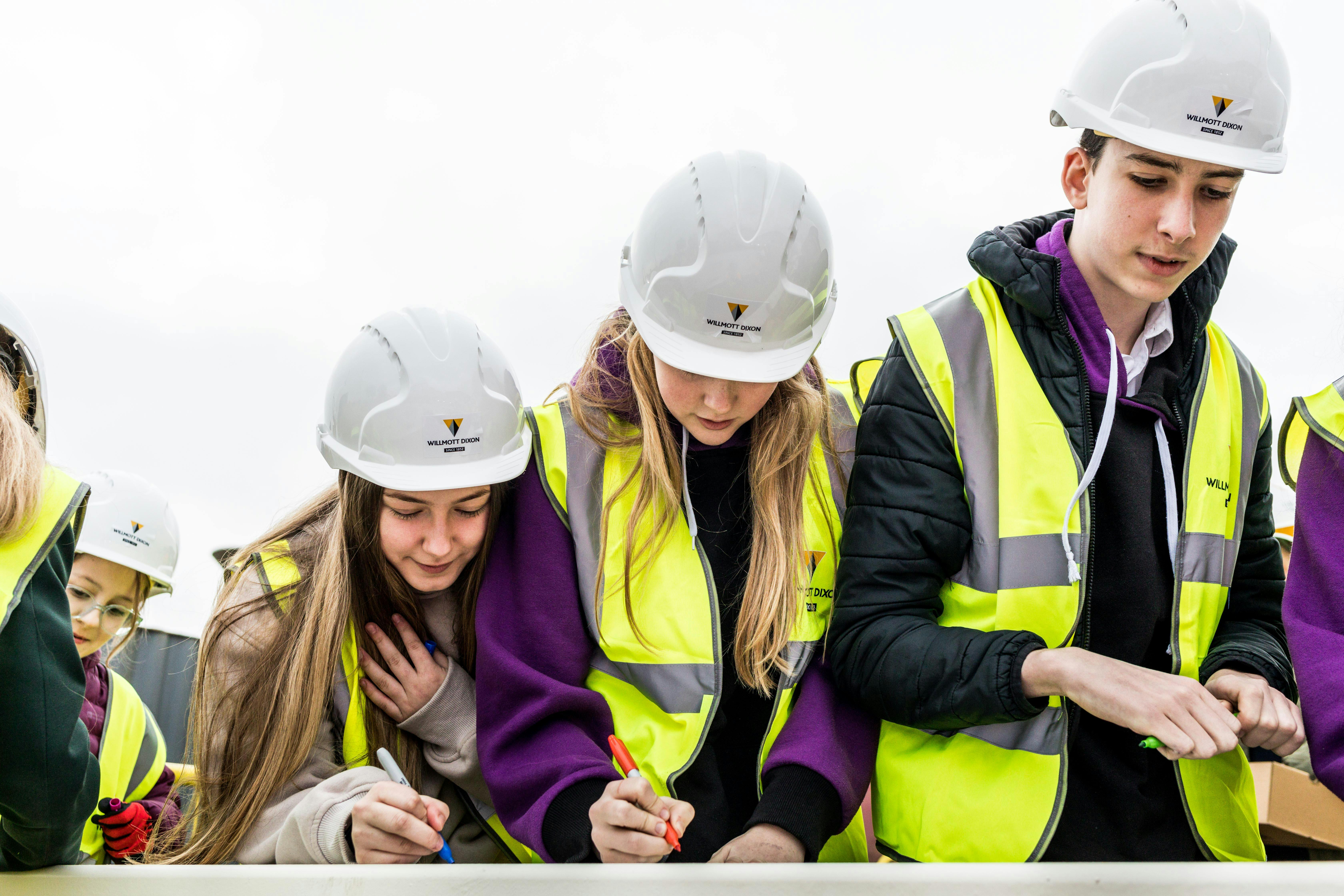 Eston Pool - Steel Beam Signing (22.1.25)