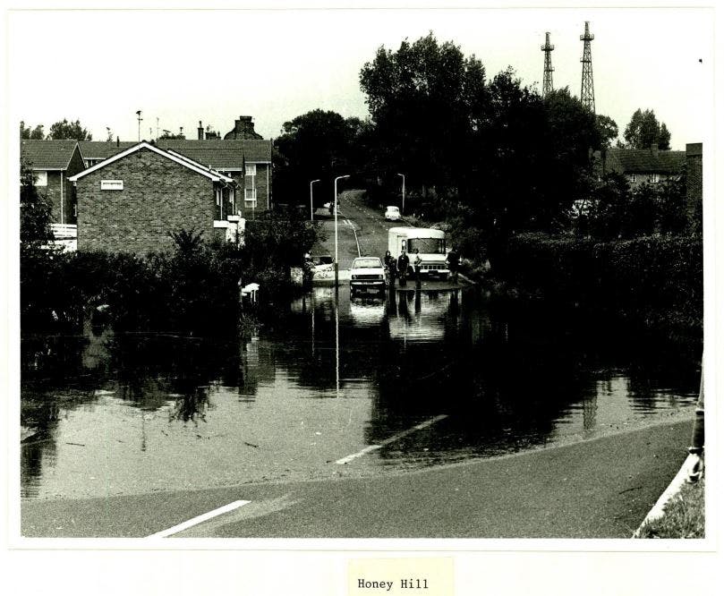 Aug 1977 flooding - Honey Hill Uxbridge.JPG