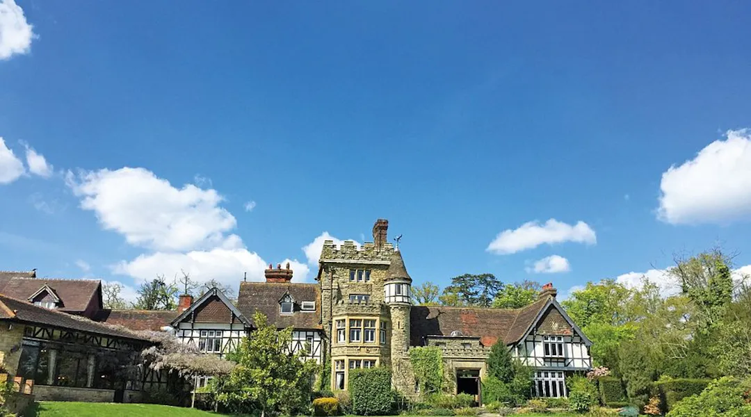 The Ravenswood Hotel 