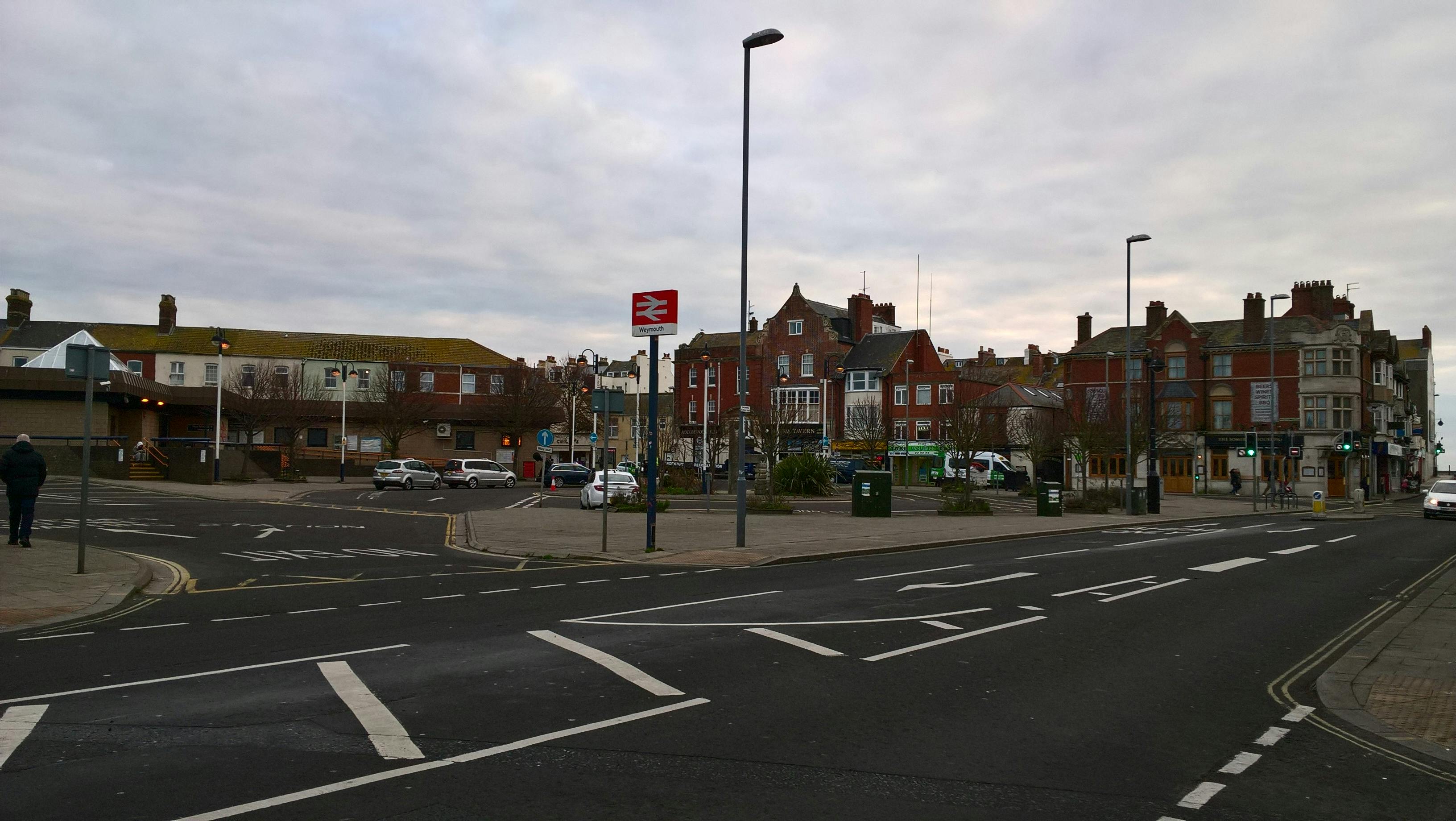 Forecourt from King Street - Before