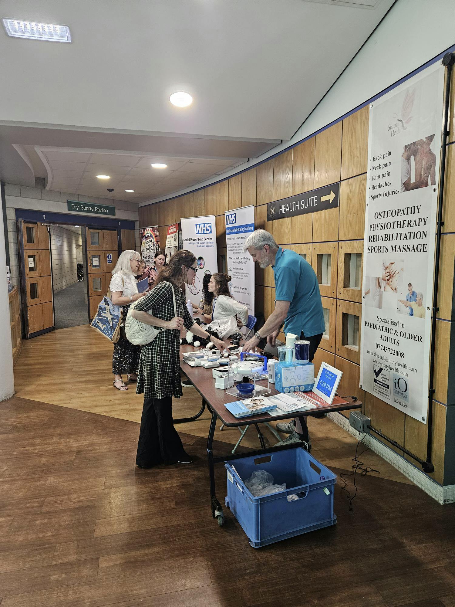 Residents speaking to the Social Prescribing team and finding out about equipment available through NRS.