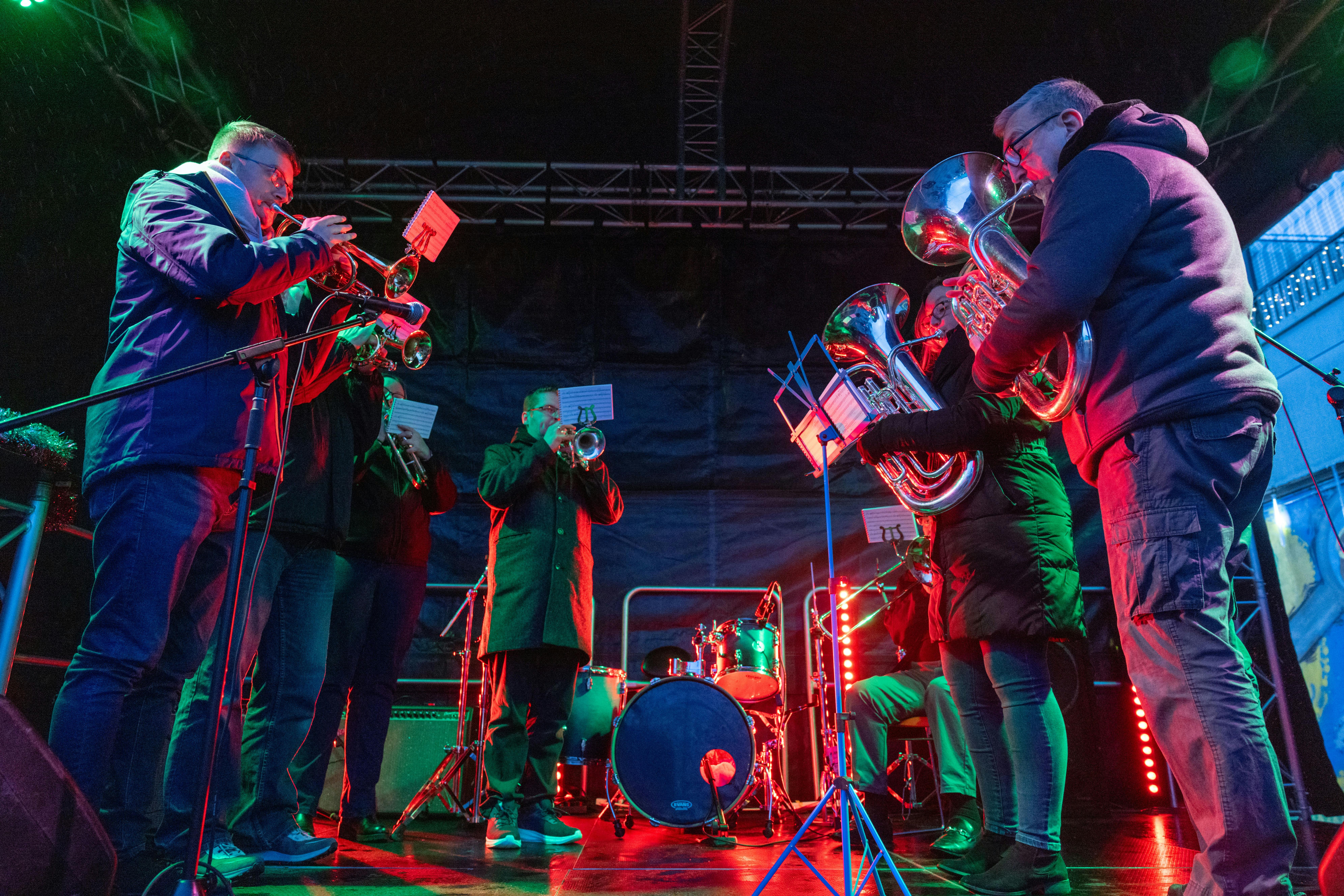 band JMP_LEC_171124SKEMXMASLIGHTS_20 (2).JPG