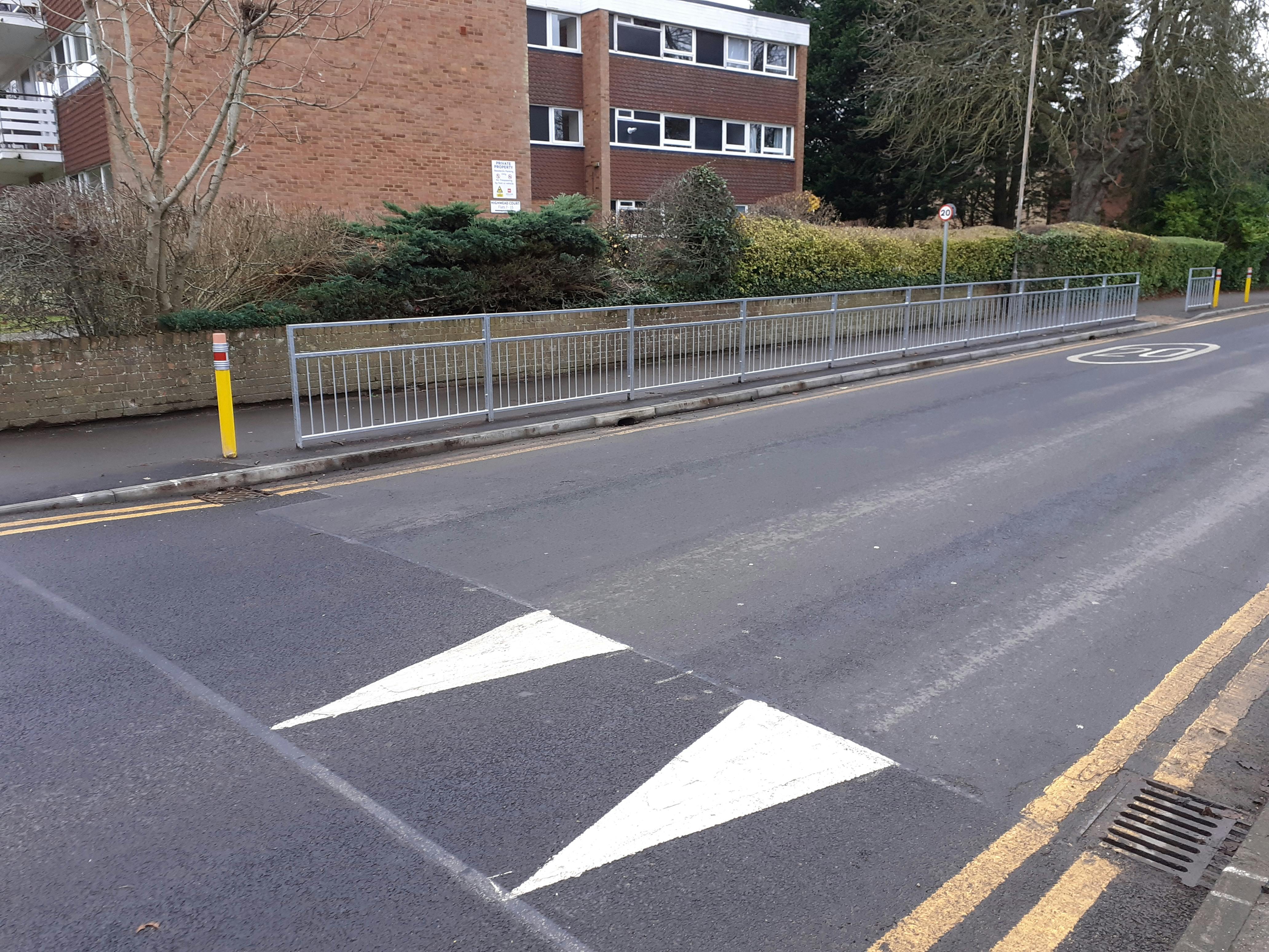 Pencil bollards and guard railings 3