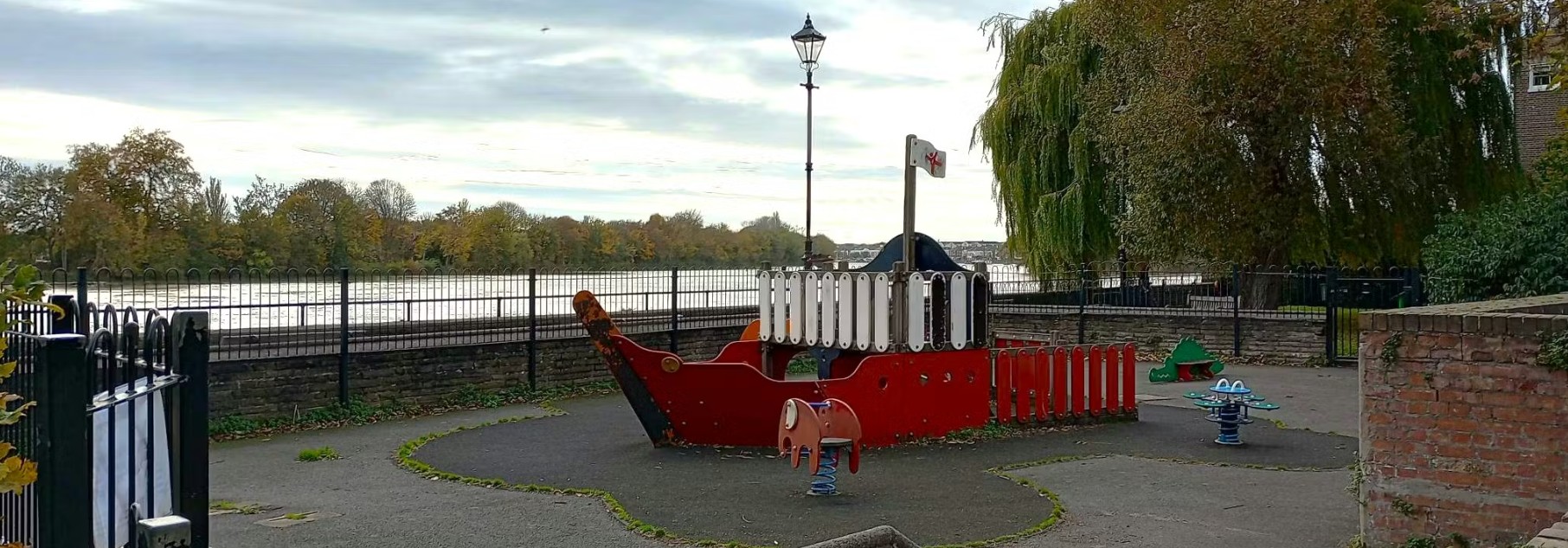 Landscape photo of Upper Mall Open Space play area as it currently is with limited play value.