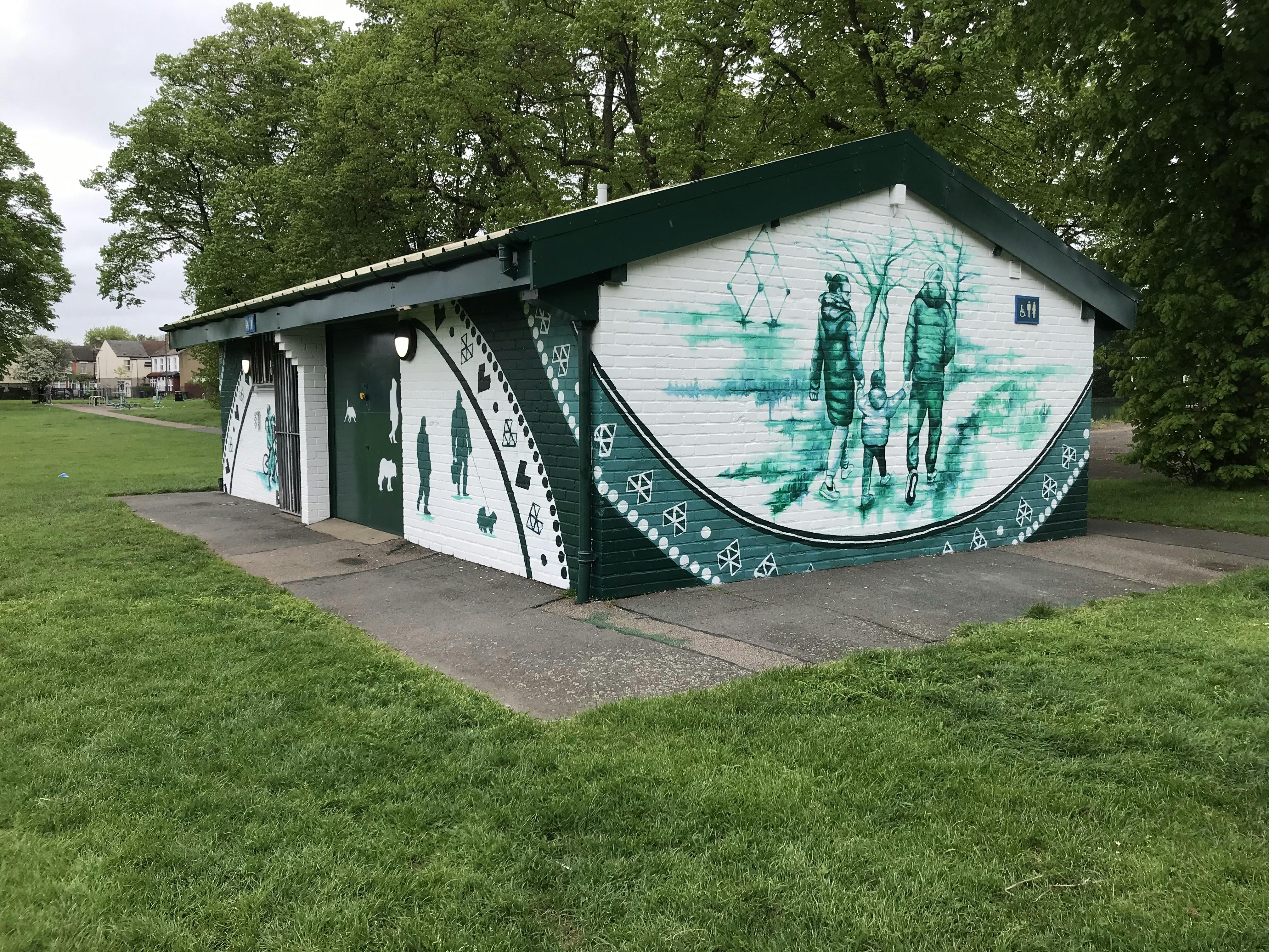 34Bus_Mural_Mural_Craigs Park Toilets.jpg