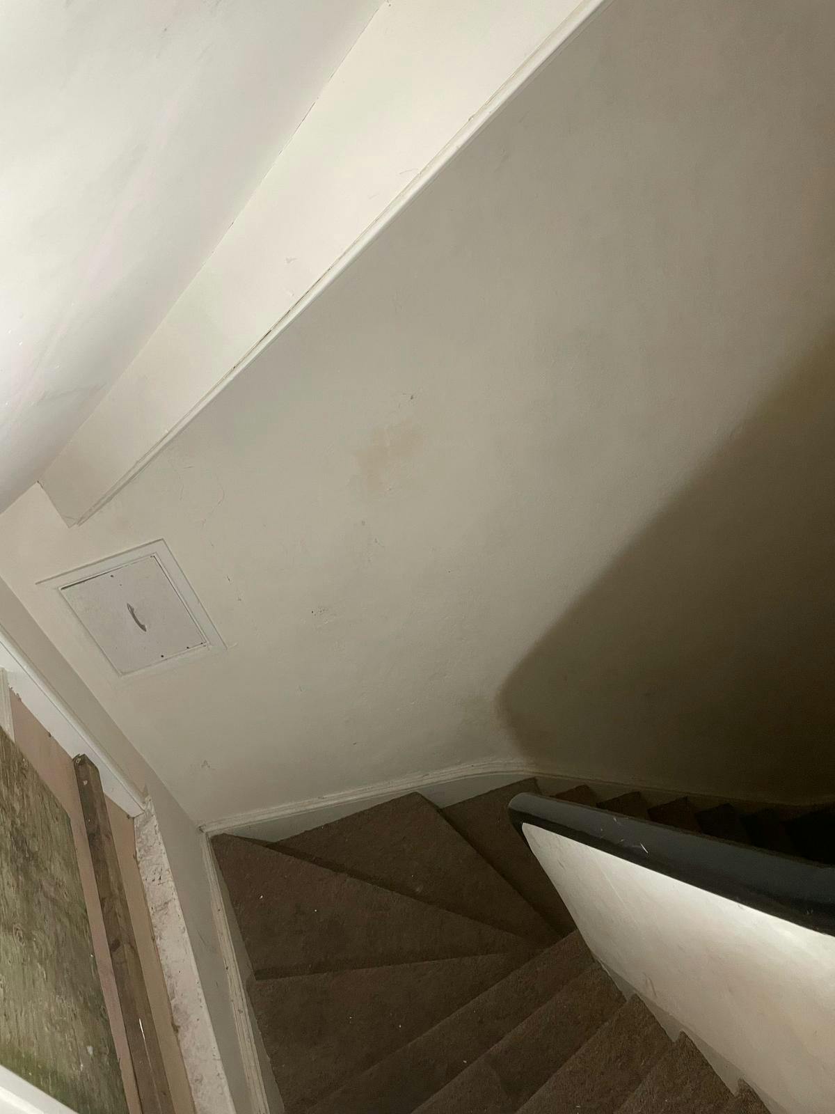 Frist Floor Floor Communal hallway Flats 2-4 Truro Road Stairs.jpg