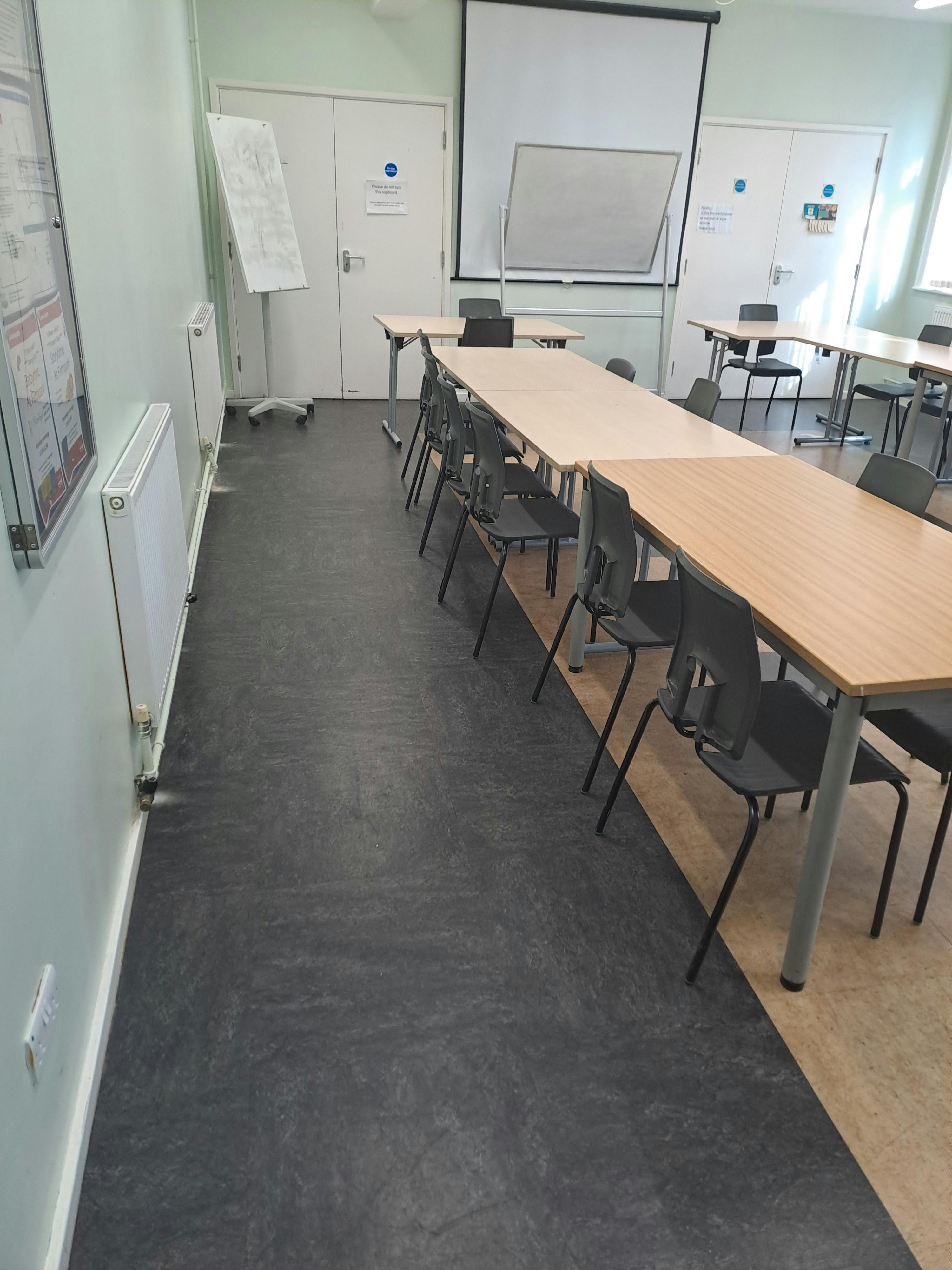 Firth Park Library upstairs room photo 3