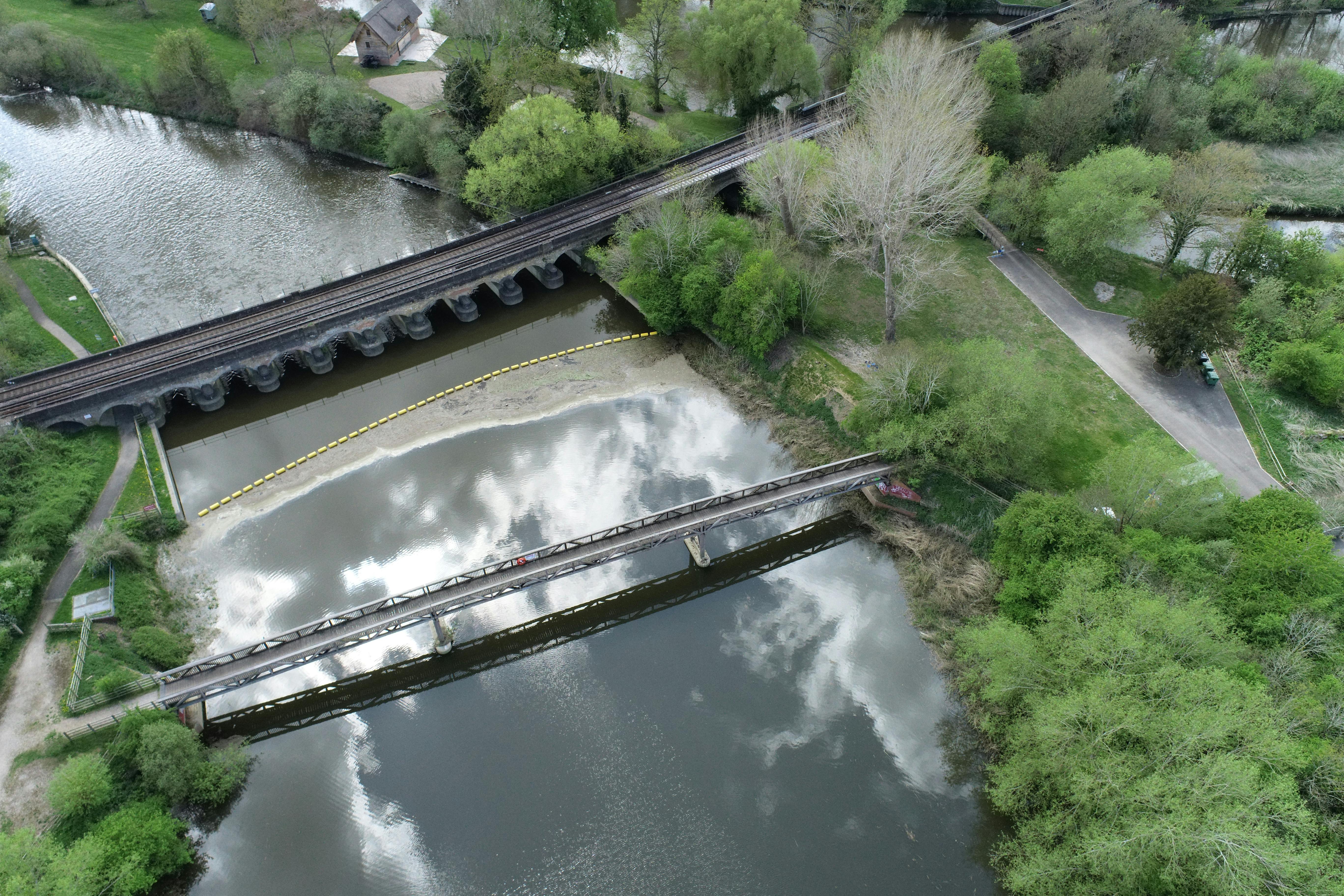 Black Potts Weir - the final weir before the Jubilee rejoins the Thames.jpg